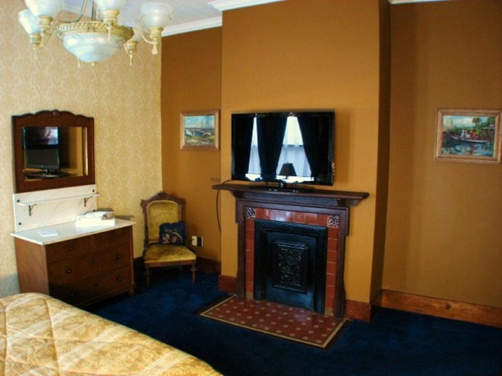Herrold On Hill Bed And Breakfast Wabash Номер фото