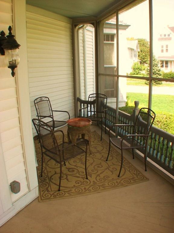 Herrold On Hill Bed And Breakfast Wabash Экстерьер фото