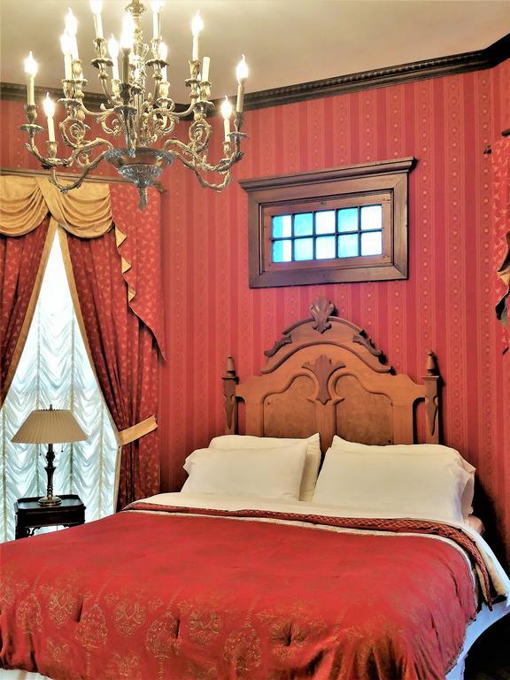 Herrold On Hill Bed And Breakfast Wabash Экстерьер фото