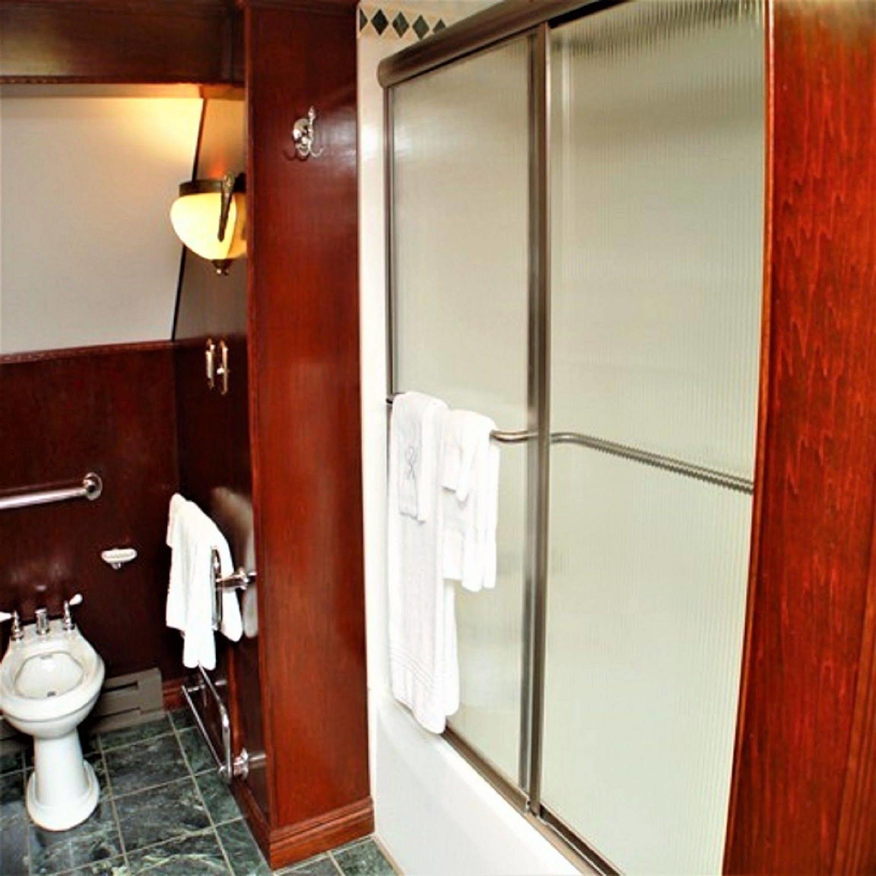 Herrold On Hill Bed And Breakfast Wabash Экстерьер фото