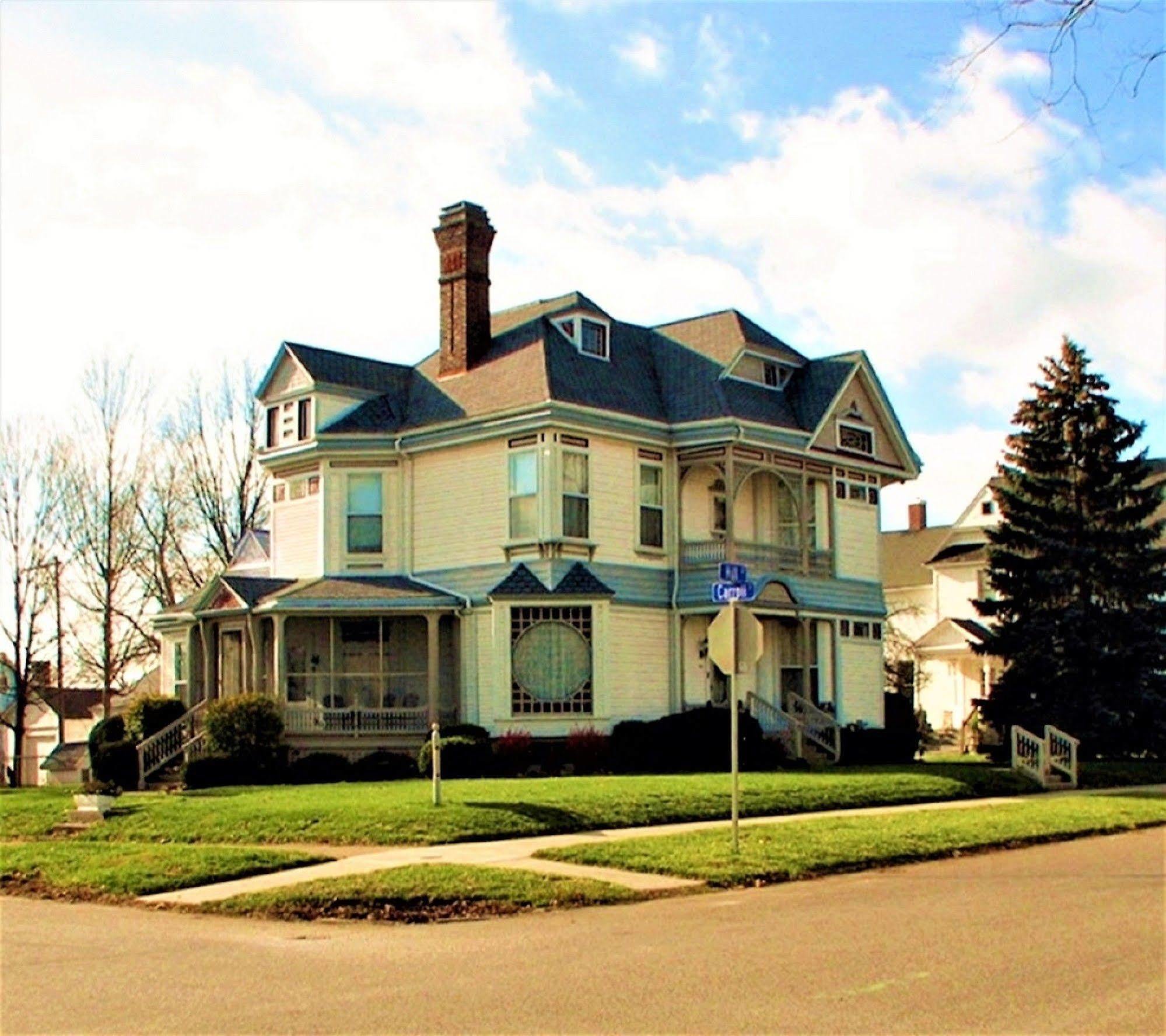 Herrold On Hill Bed And Breakfast Wabash Экстерьер фото